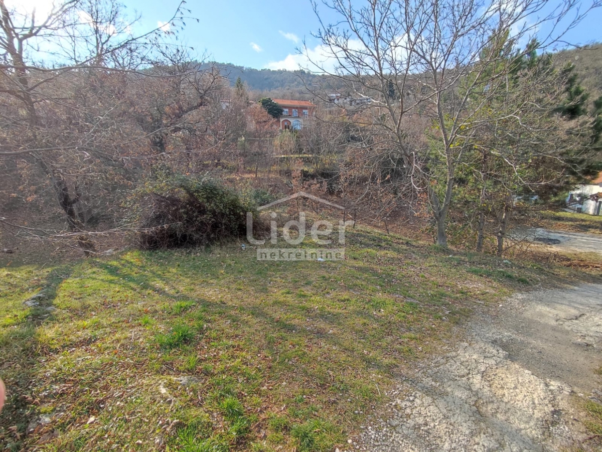Zemljišče Lovran, 1417m2