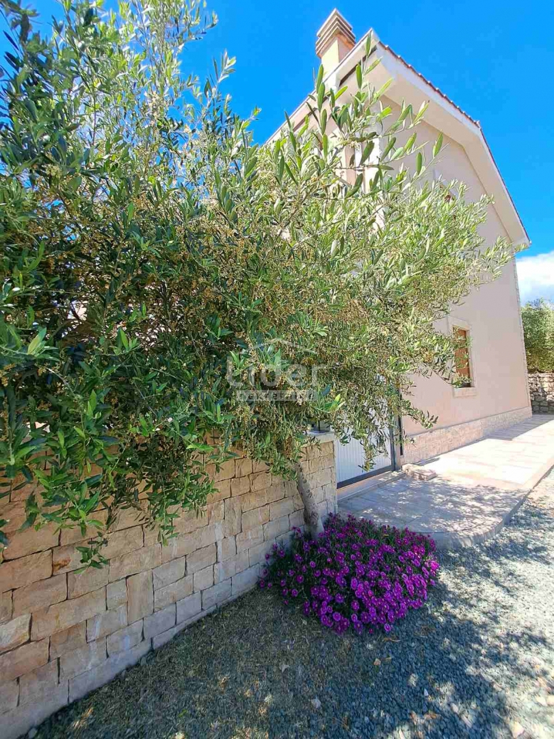 Hiša Linardići, 200m2