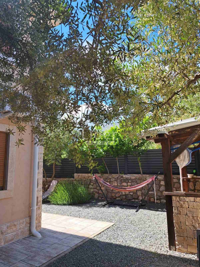 Hiša Linardići, 200m2