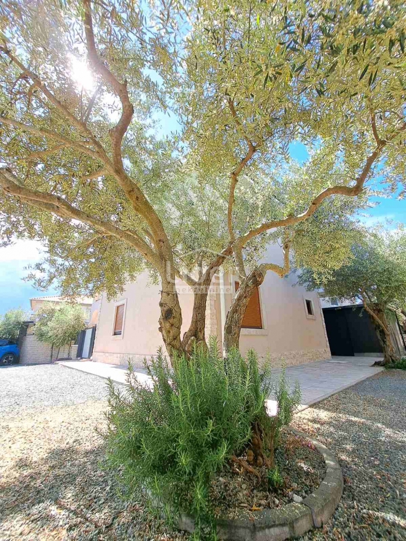 Hiša Linardići, 200m2