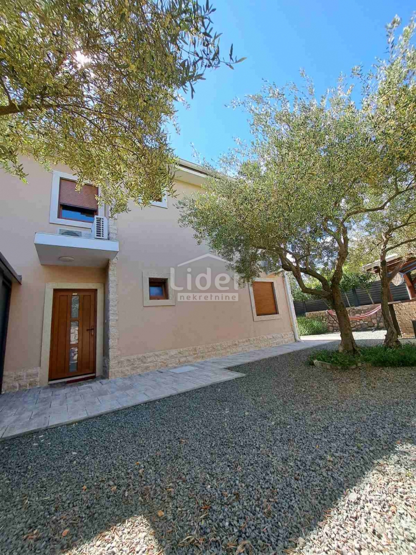 Hiša Linardići, 200m2