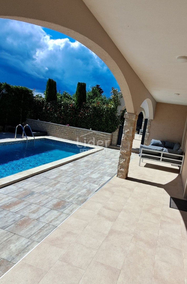 Hiša Linardići, 200m2