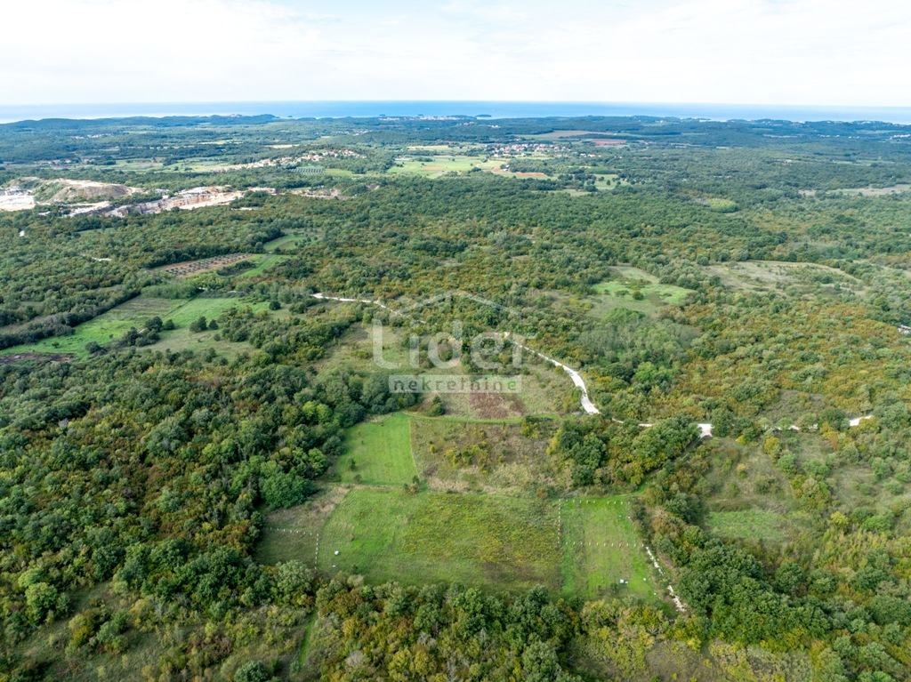 Zemljišče Kirmenjak, 4527m2