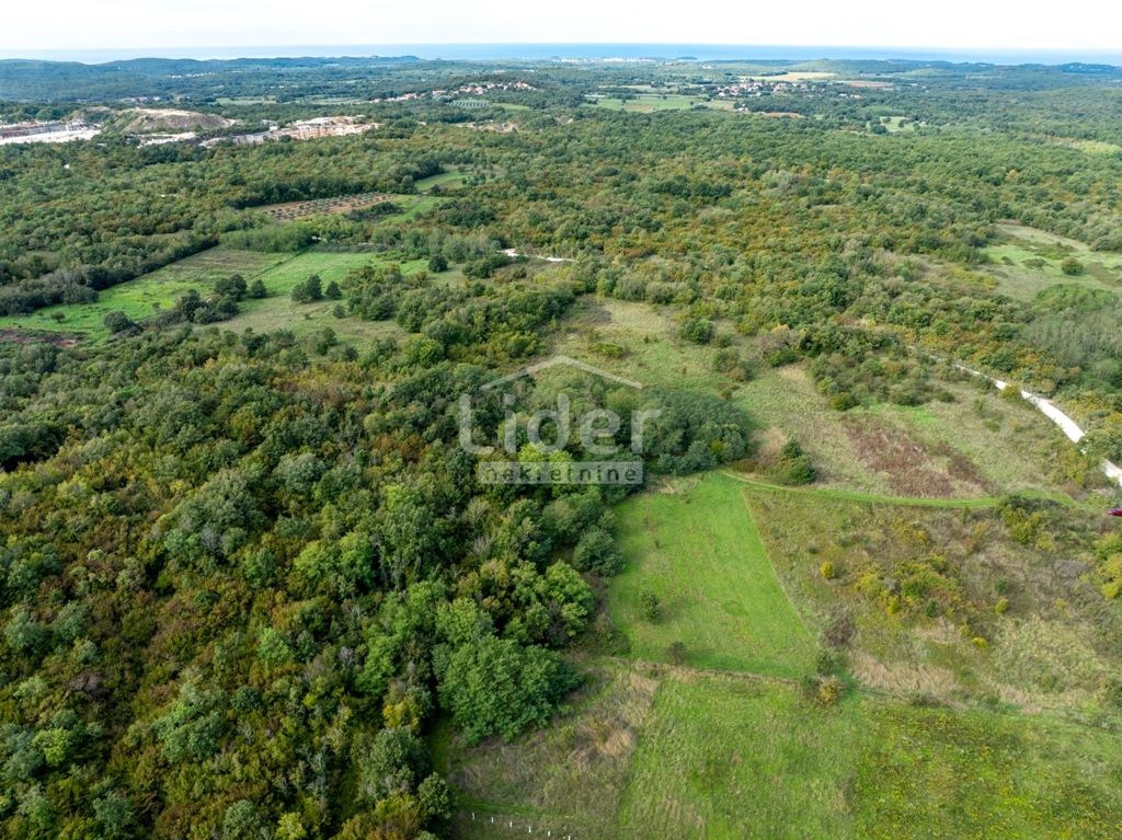 Zemljišče Kirmenjak, 4527m2