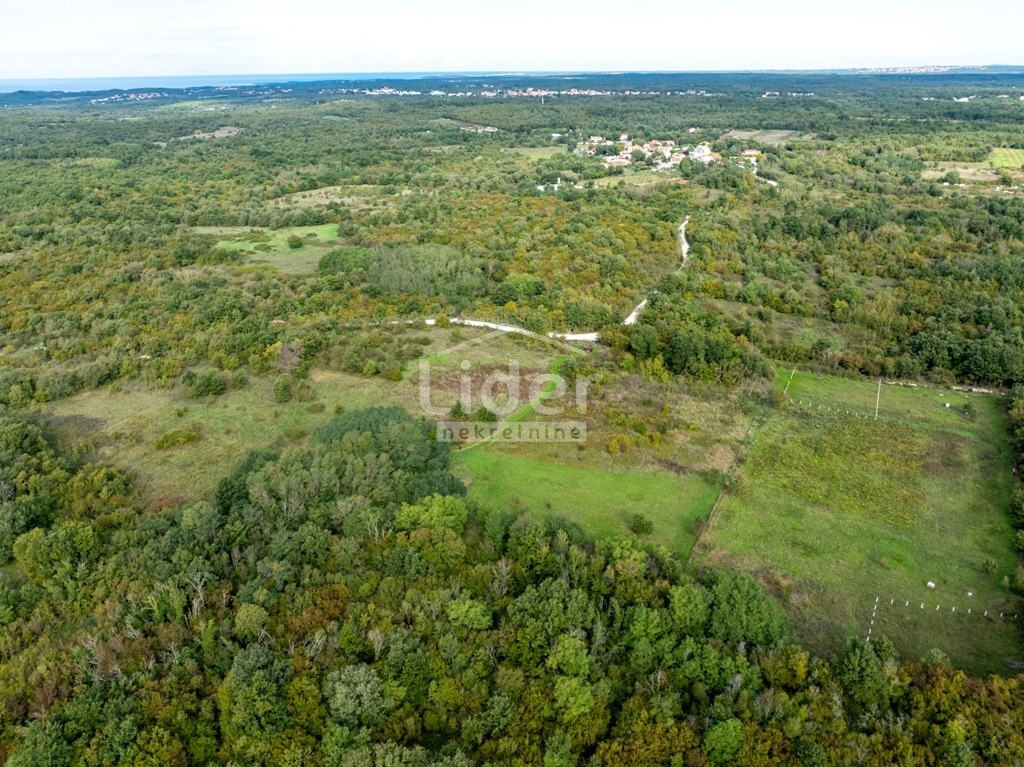 Zemljišče Kirmenjak, 4527m2