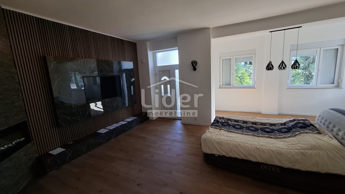 Hiša Opatija - Centar, 153m2