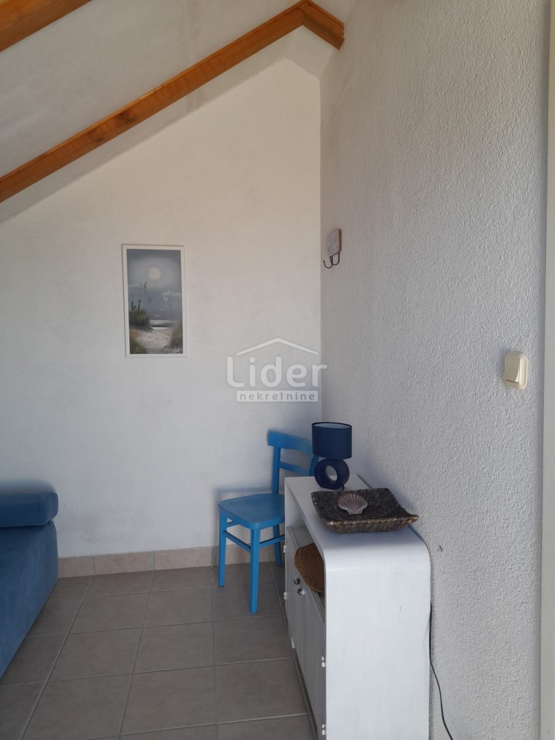 KLENOVICA (HINTERLAND) House in a quiet environment