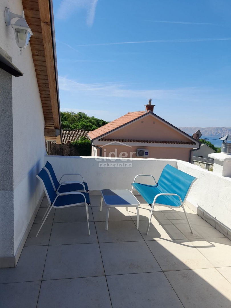 KLENOVICA (HINTERLAND) House in a quiet environment