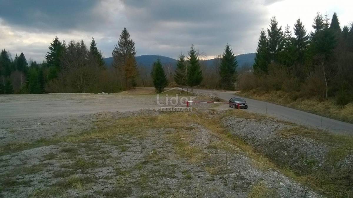 Zemljišče Ravna Gora, 5708m2