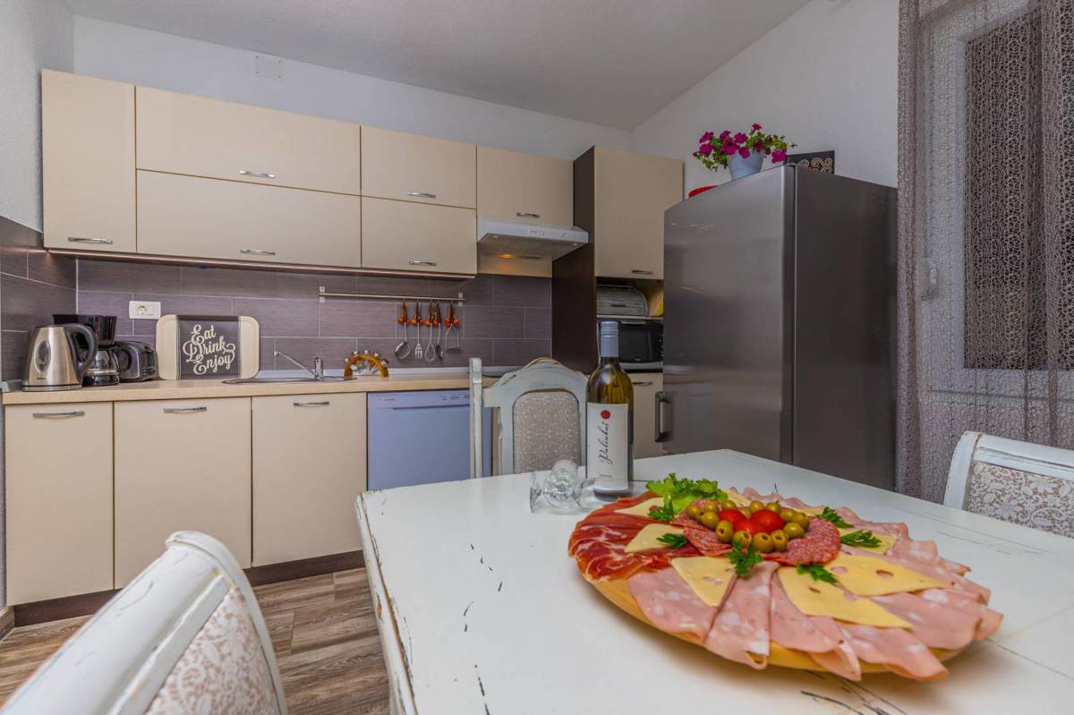 Hiša Crikvenica, 170m2