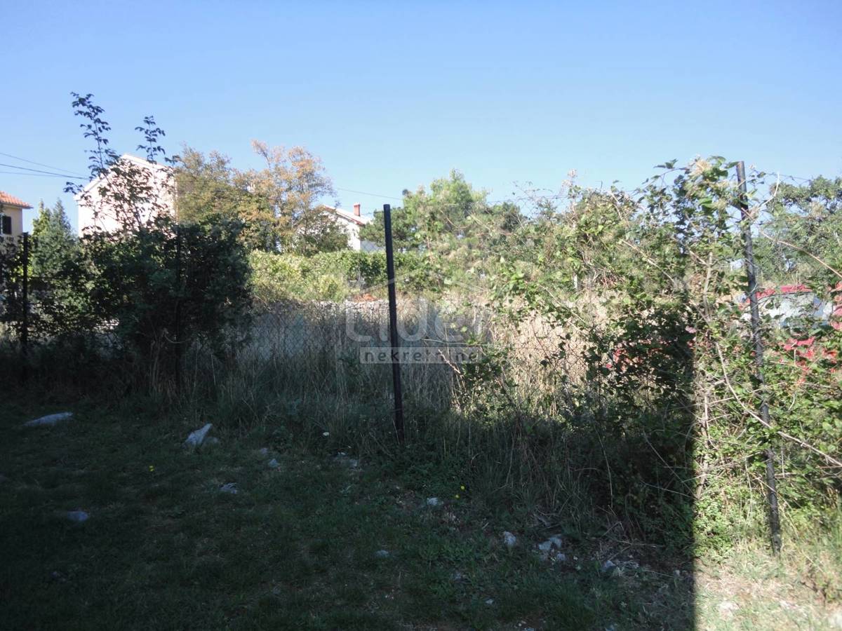 Zemljišče Drenova, 1658m2