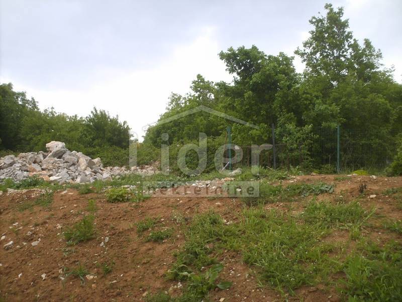 Zemljišče Rožmanići, 4200m2