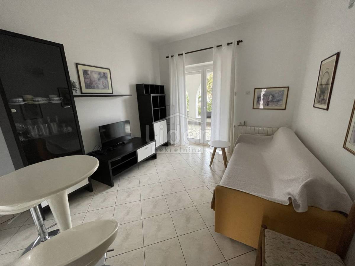 Hiša Malinska, 300m2