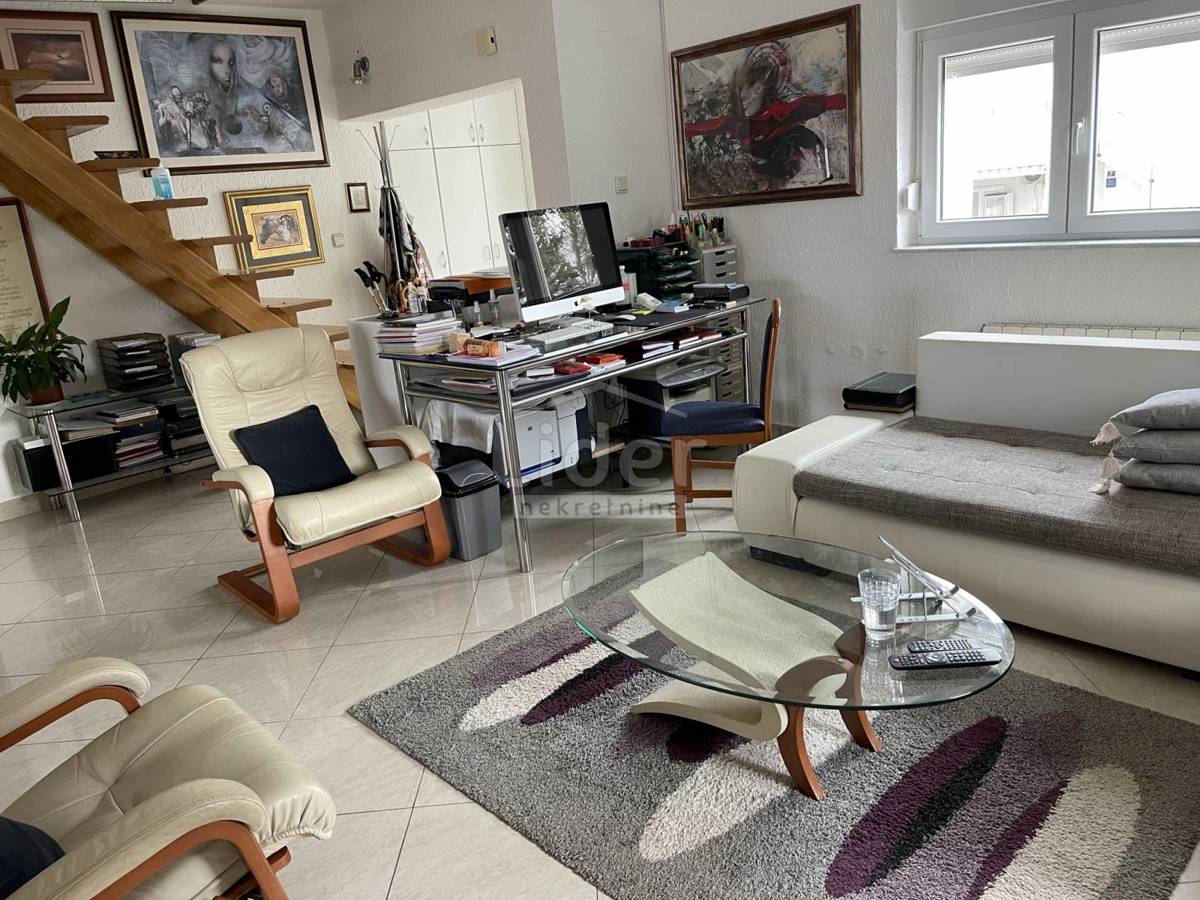 Hiša Malinska, 300m2