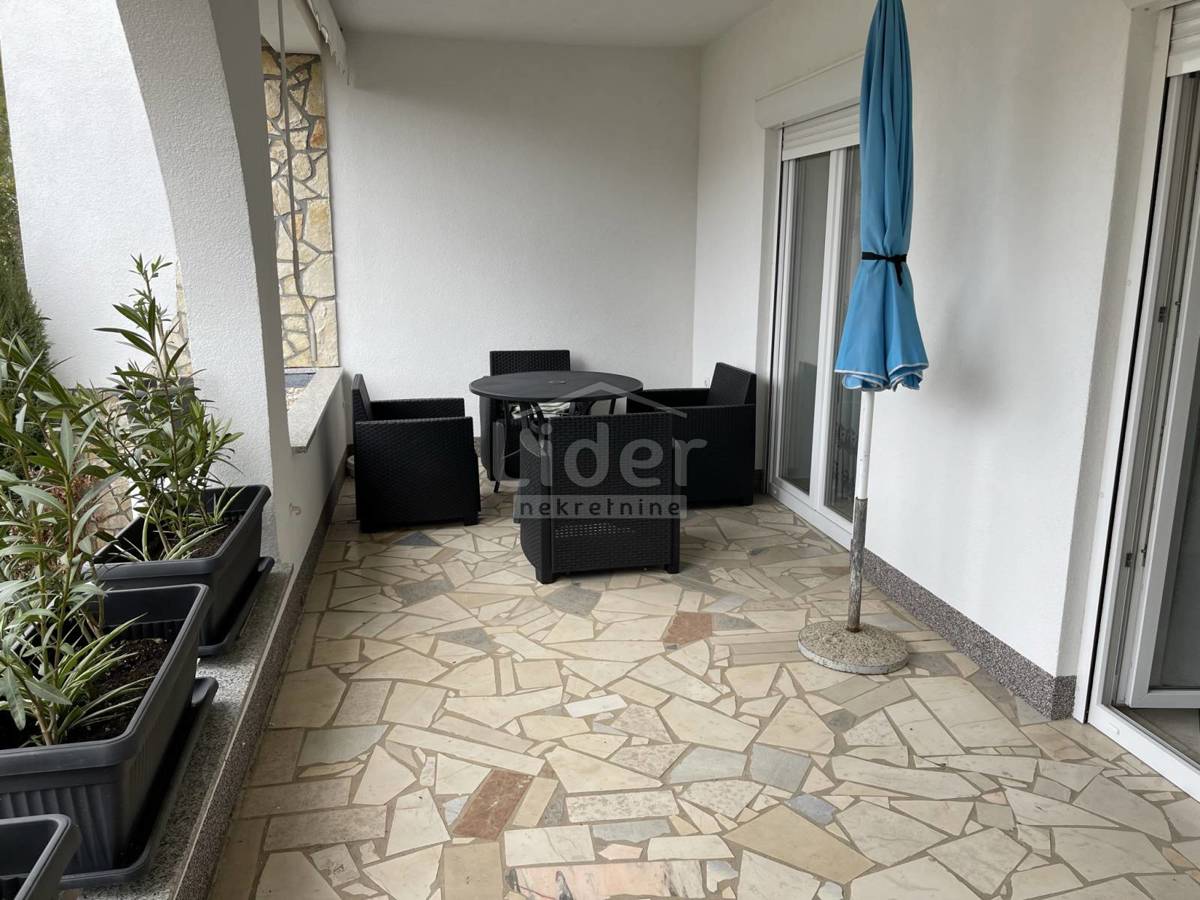 Hiša Malinska, 300m2