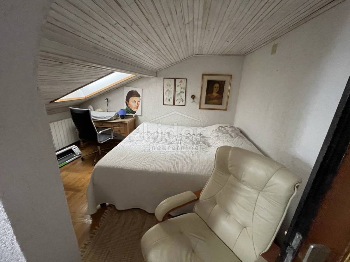 Hiša Malinska, 300m2