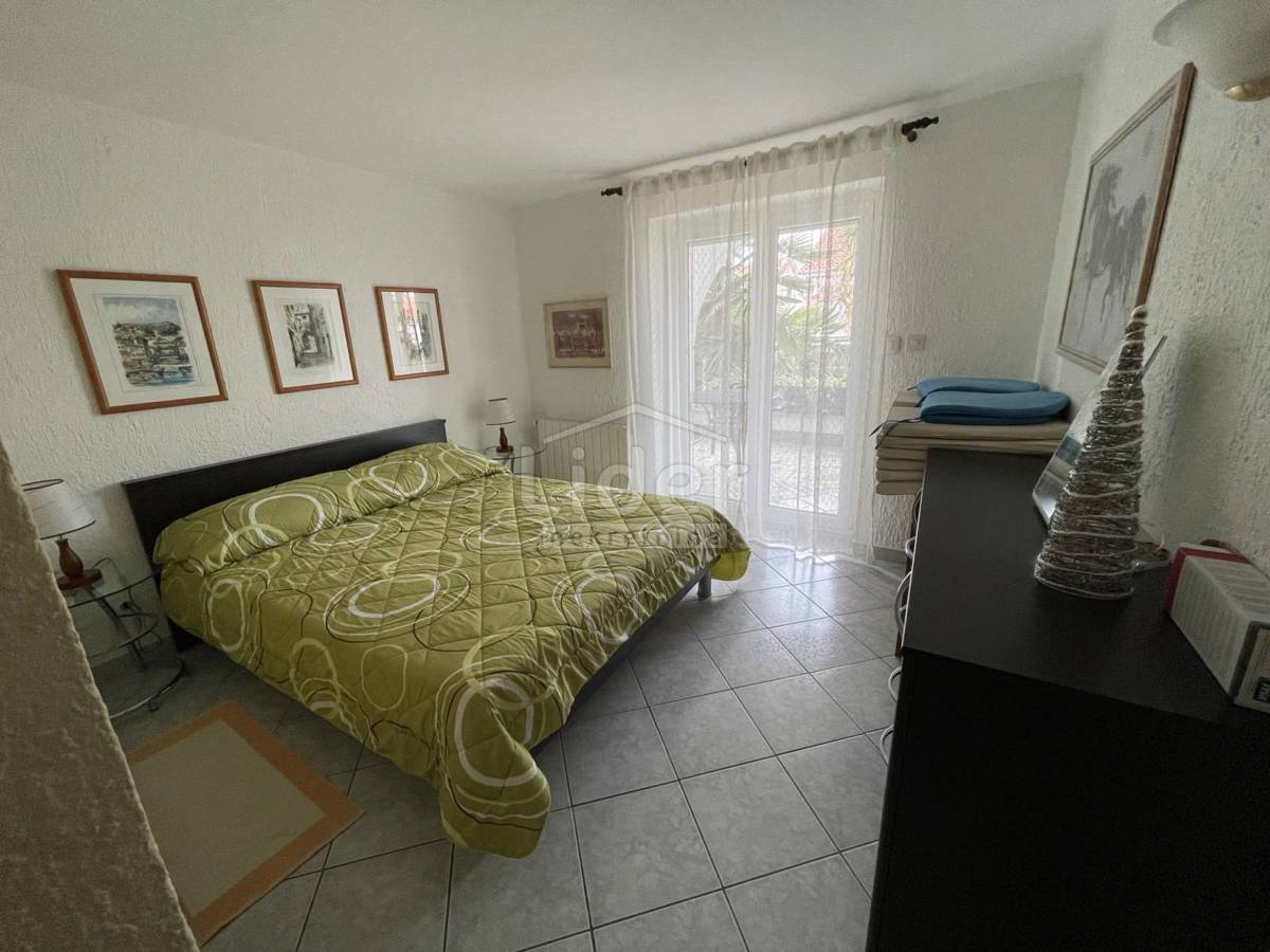 Hiša Malinska, 300m2