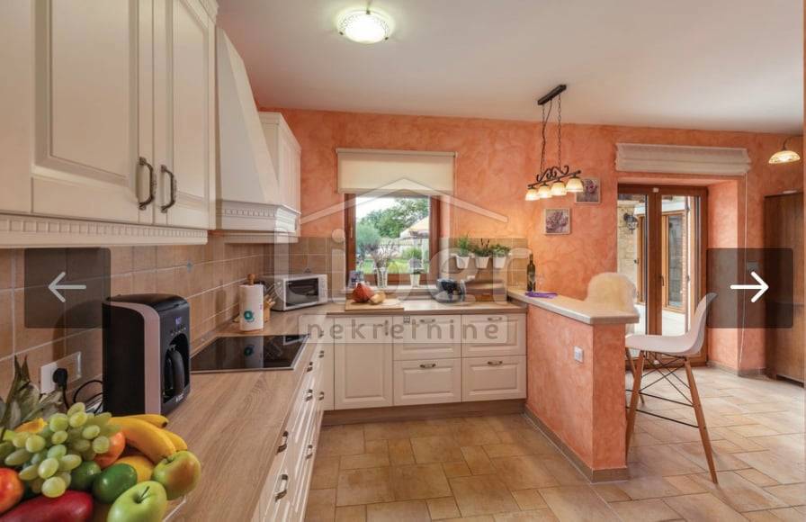 Hiša Juršići, 240m2