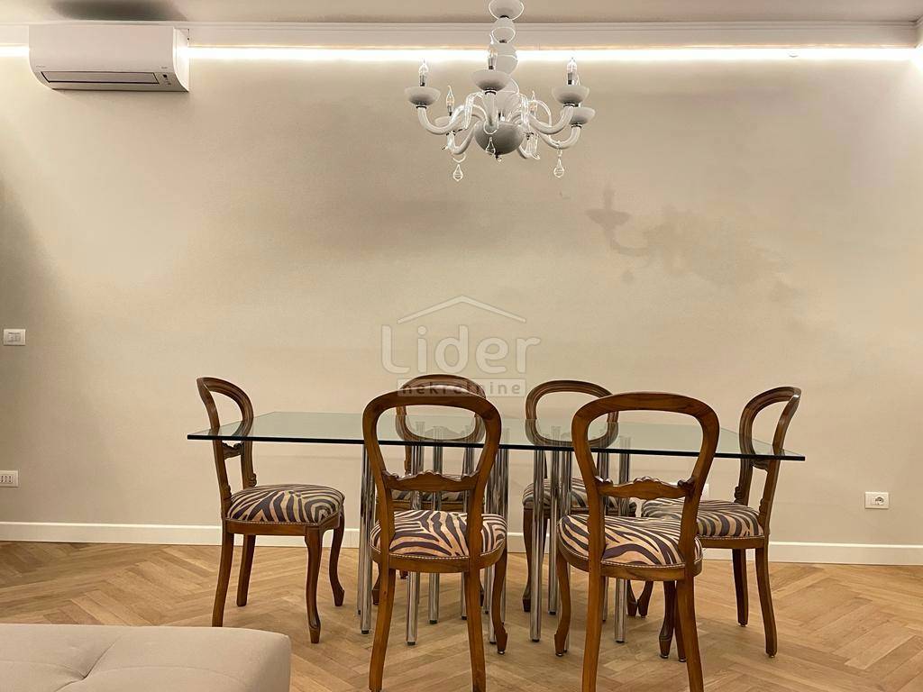 Stanovanje Centar, 127m2