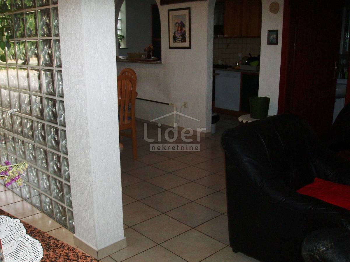 Hiša Rešetari, 120m2