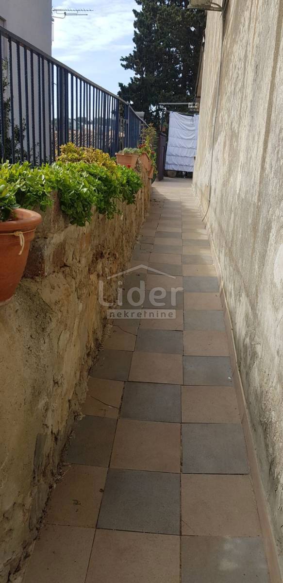 Hiša Mali Lošinj, 198m2