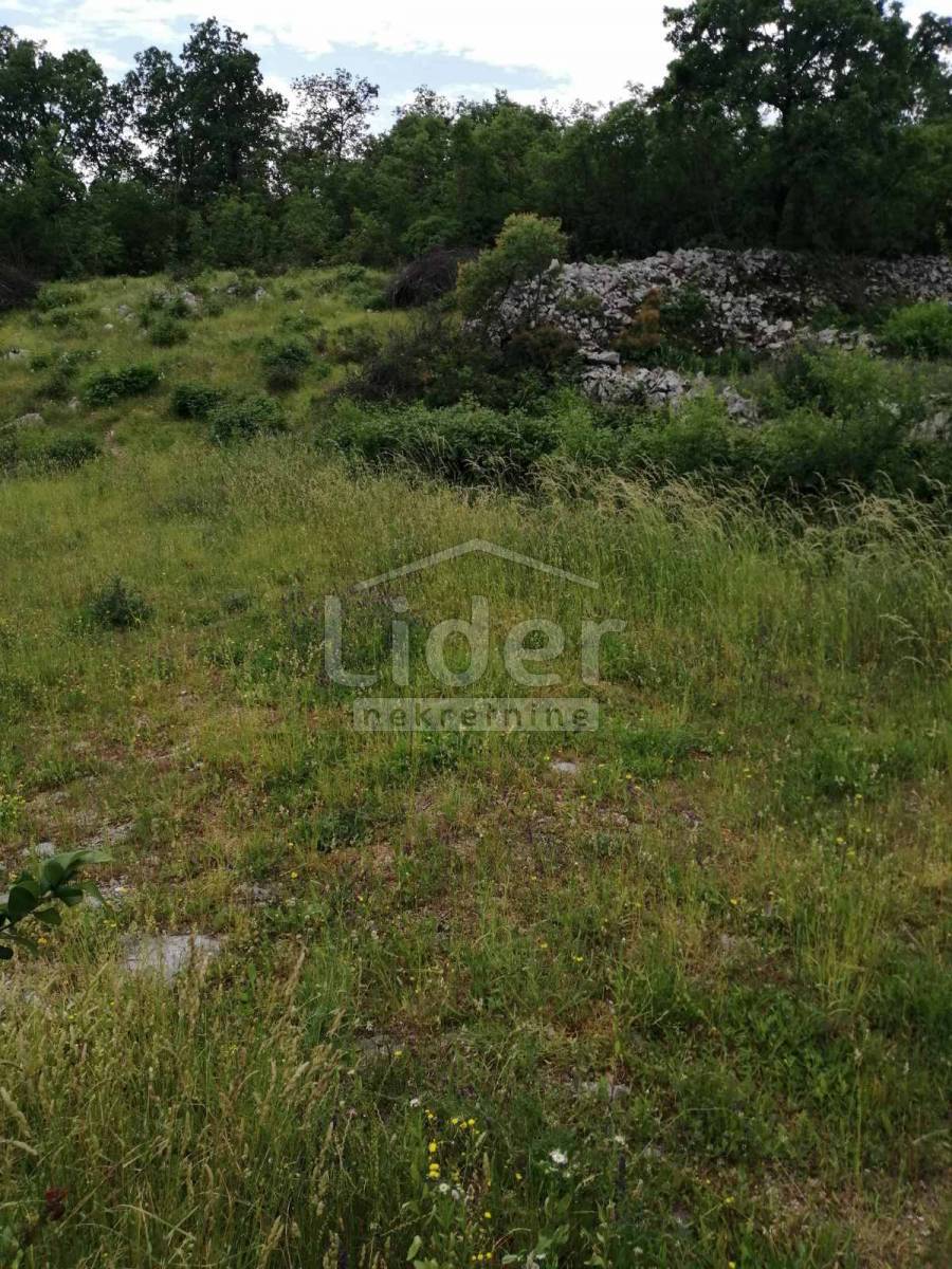 Zemljišče Marinići, 1710m2