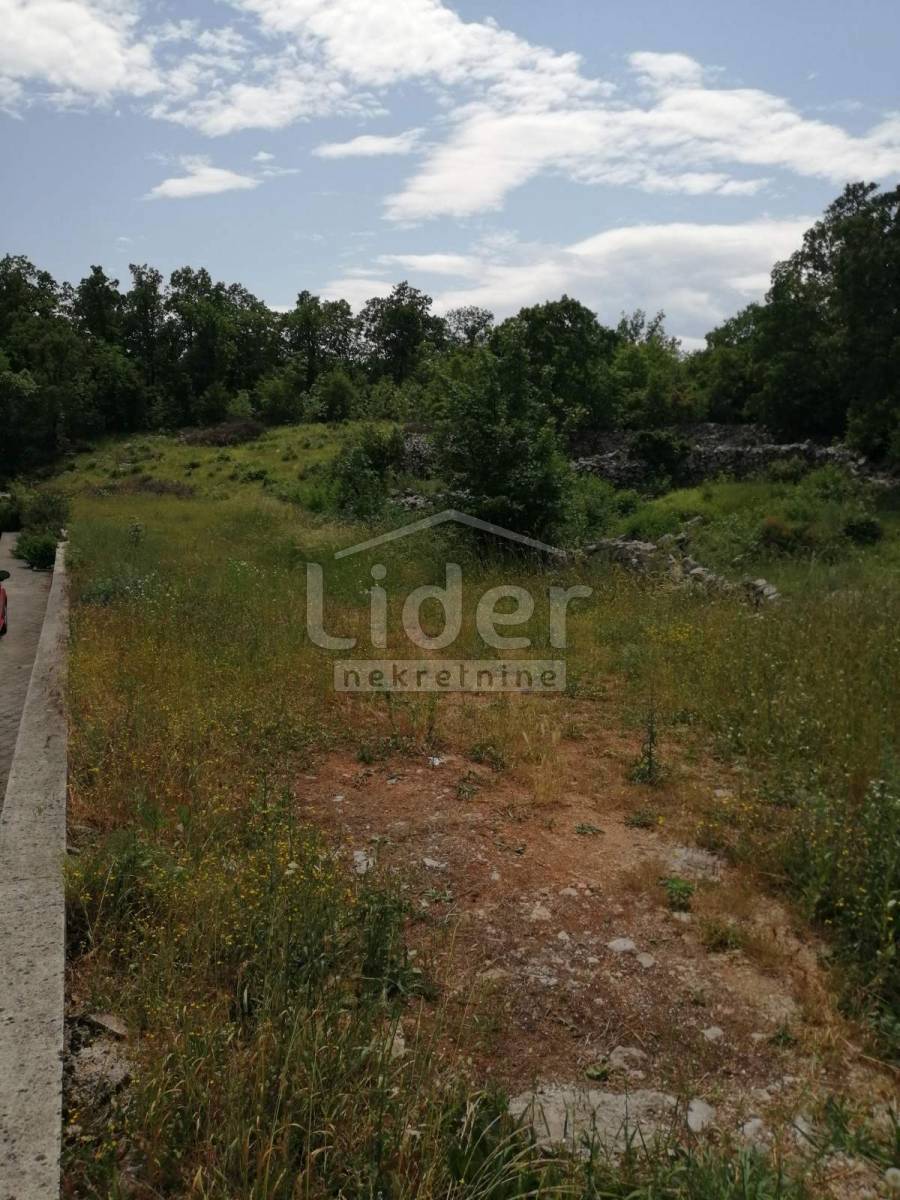 Zemljišče Marinići, 1710m2