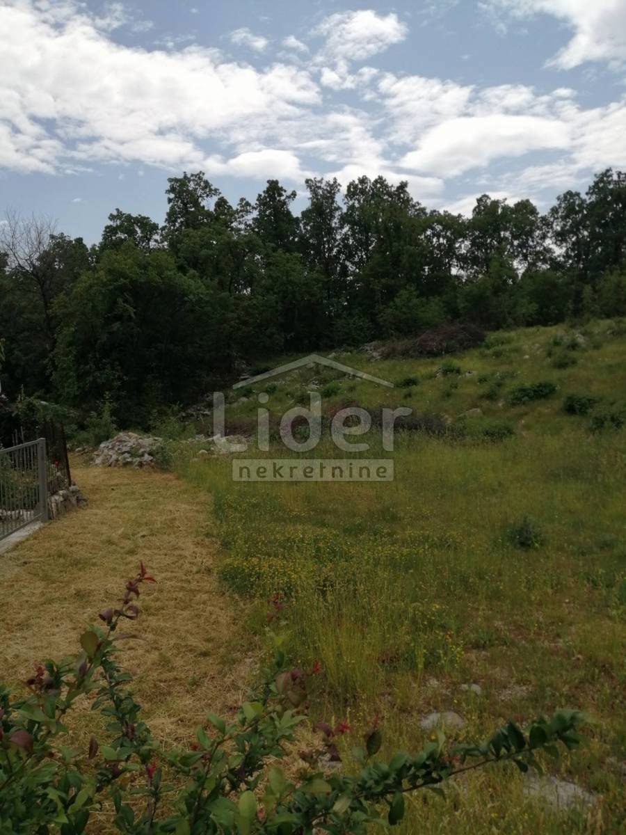 Zemljišče Marinići, 1710m2