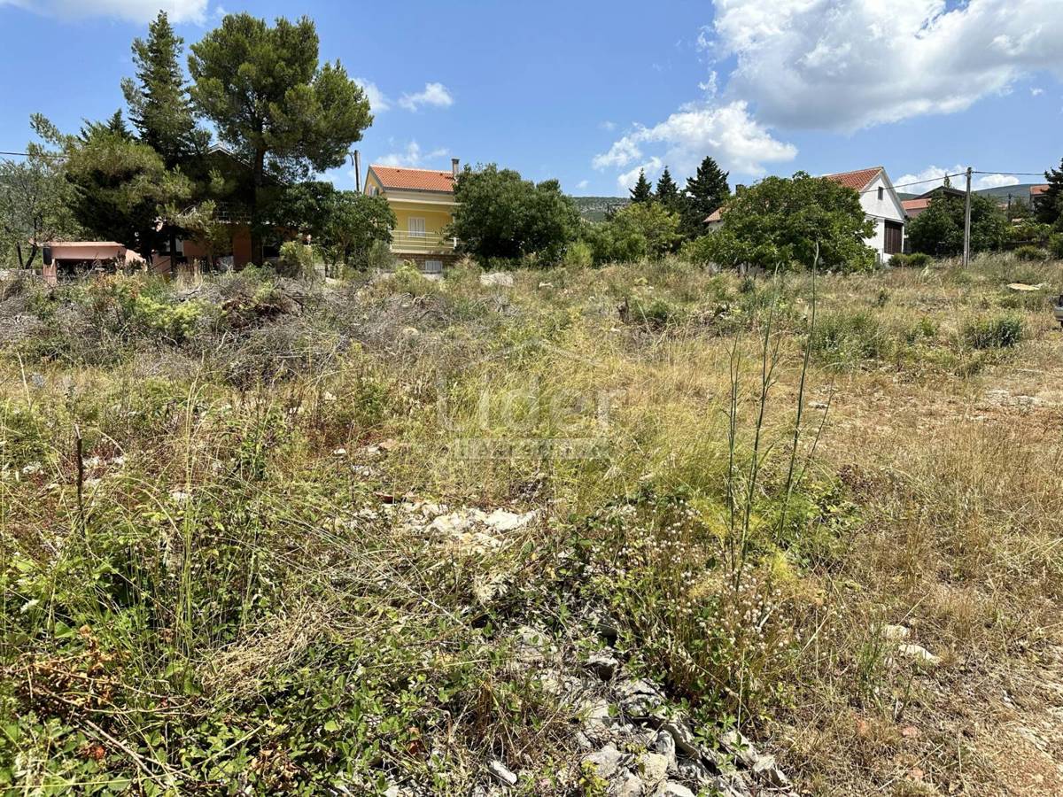 Zemljišče Gornji Karin, 565m2