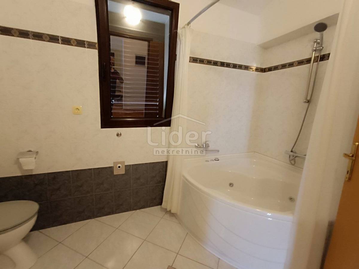 Hiša Saršoni, 476m2