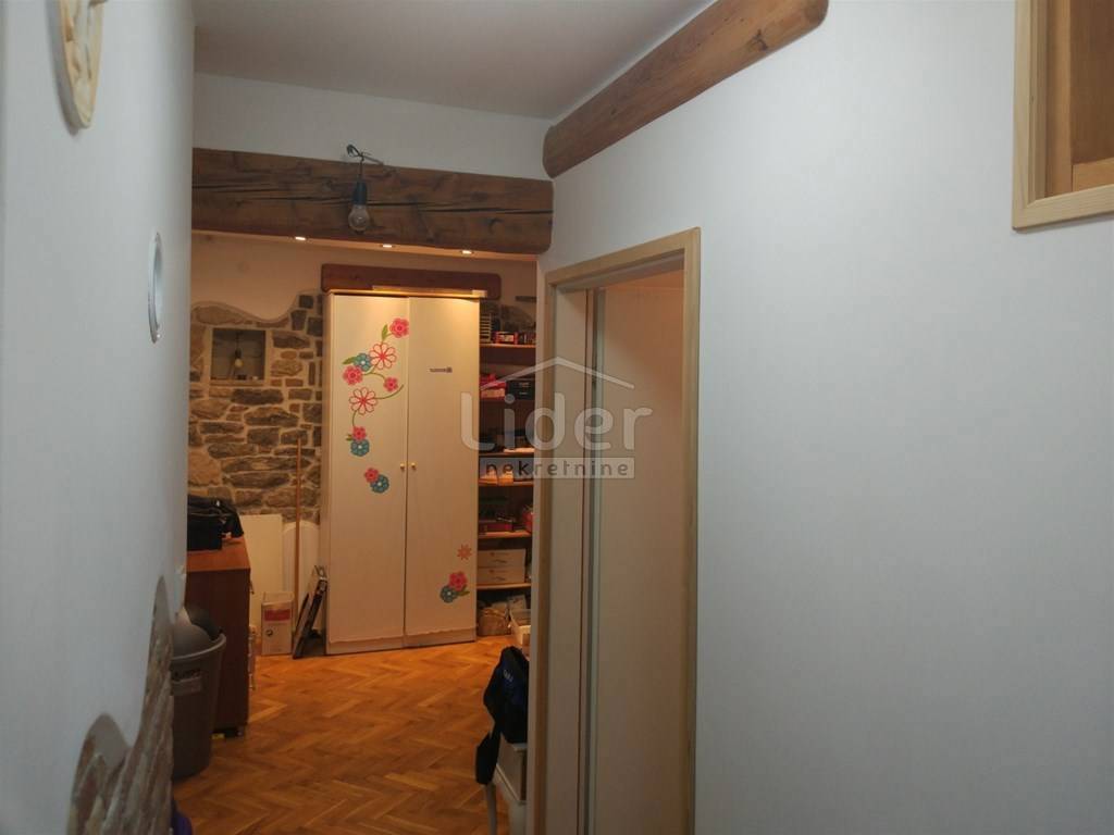 Stanovanje Centar, 98m2