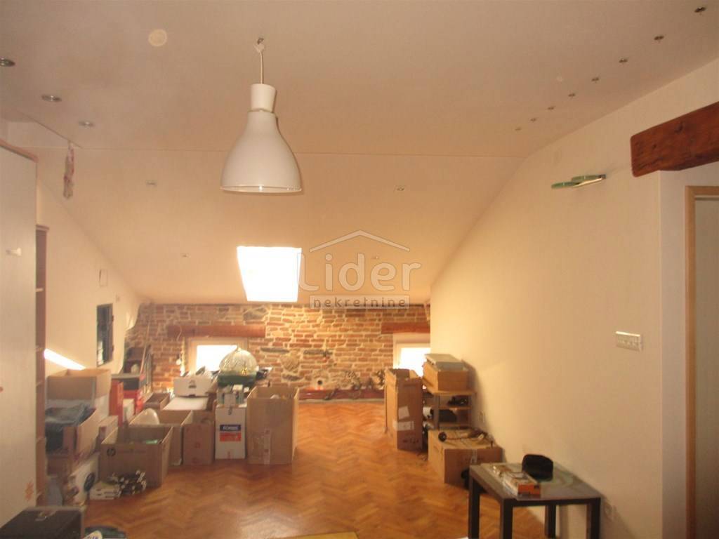 Stanovanje Centar, 98m2