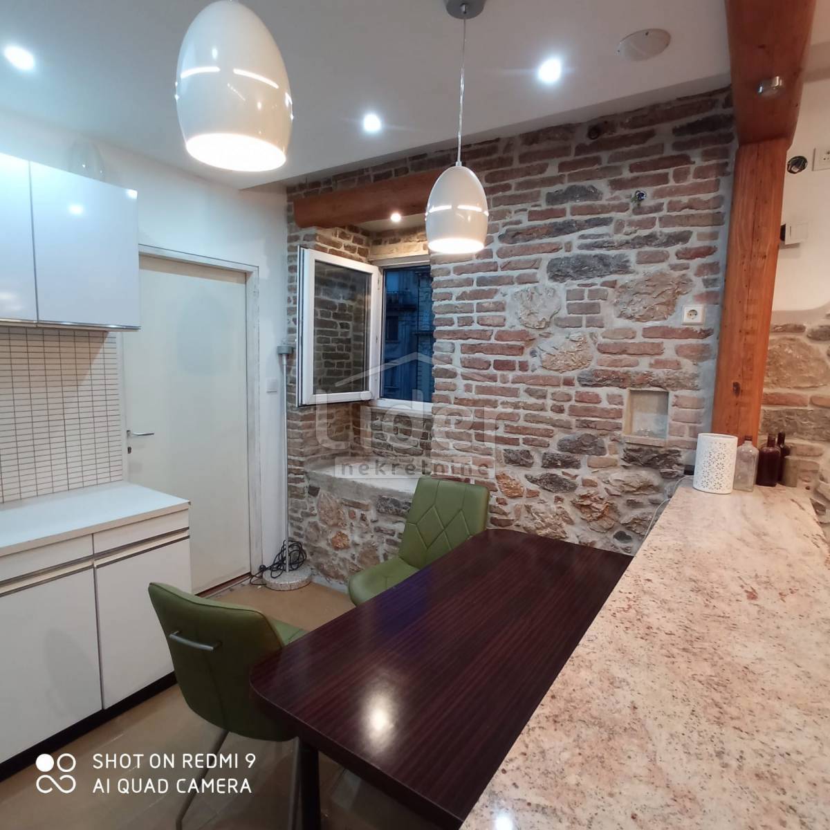 Stanovanje Centar, 98m2