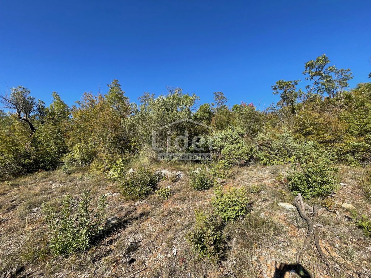 Zemljišče Kruševo, 963m2