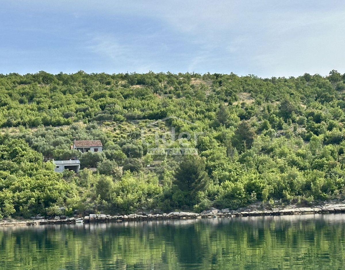 Zemljišče Kruševo, 963m2