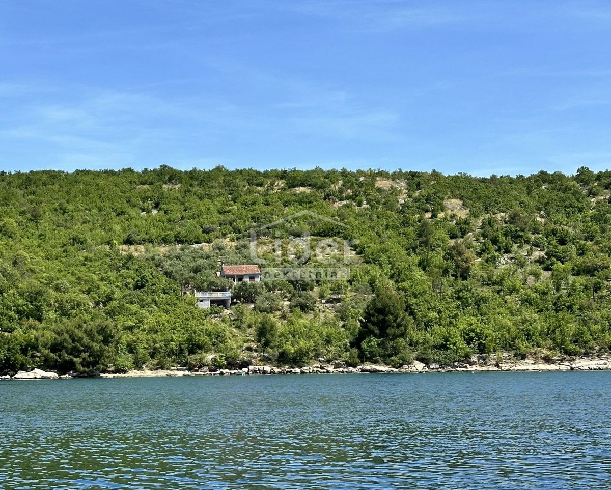 Zemljišče Kruševo, 963m2