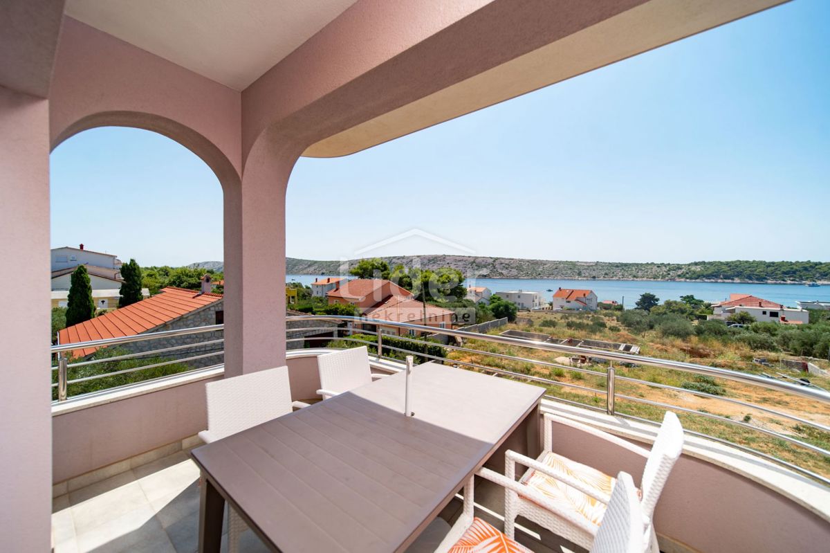 Apartma Barbat na Rabu, 102m2