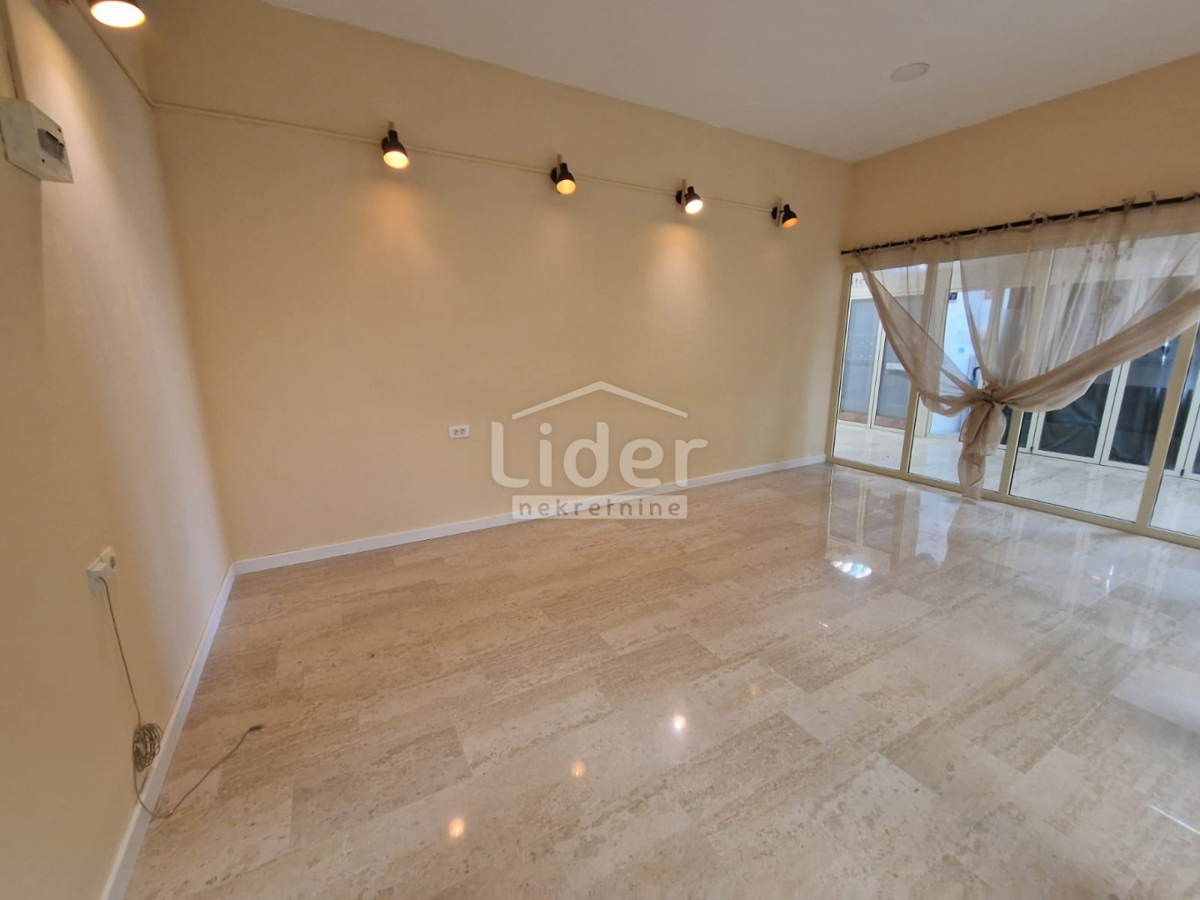 Poslovni prostor Krk, 25m2