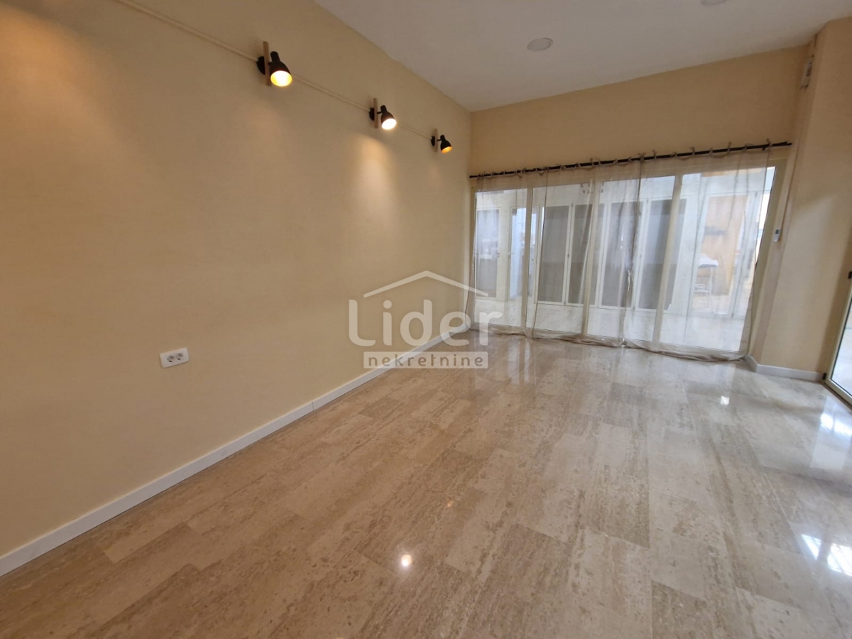 Poslovni prostor Krk, 25m2