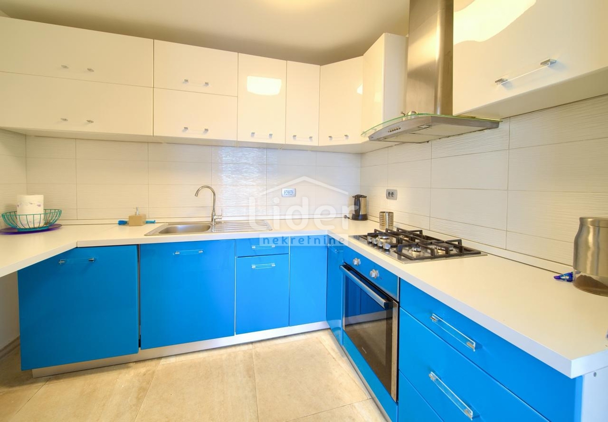 Hiša Novi Vinodolski, 192m2