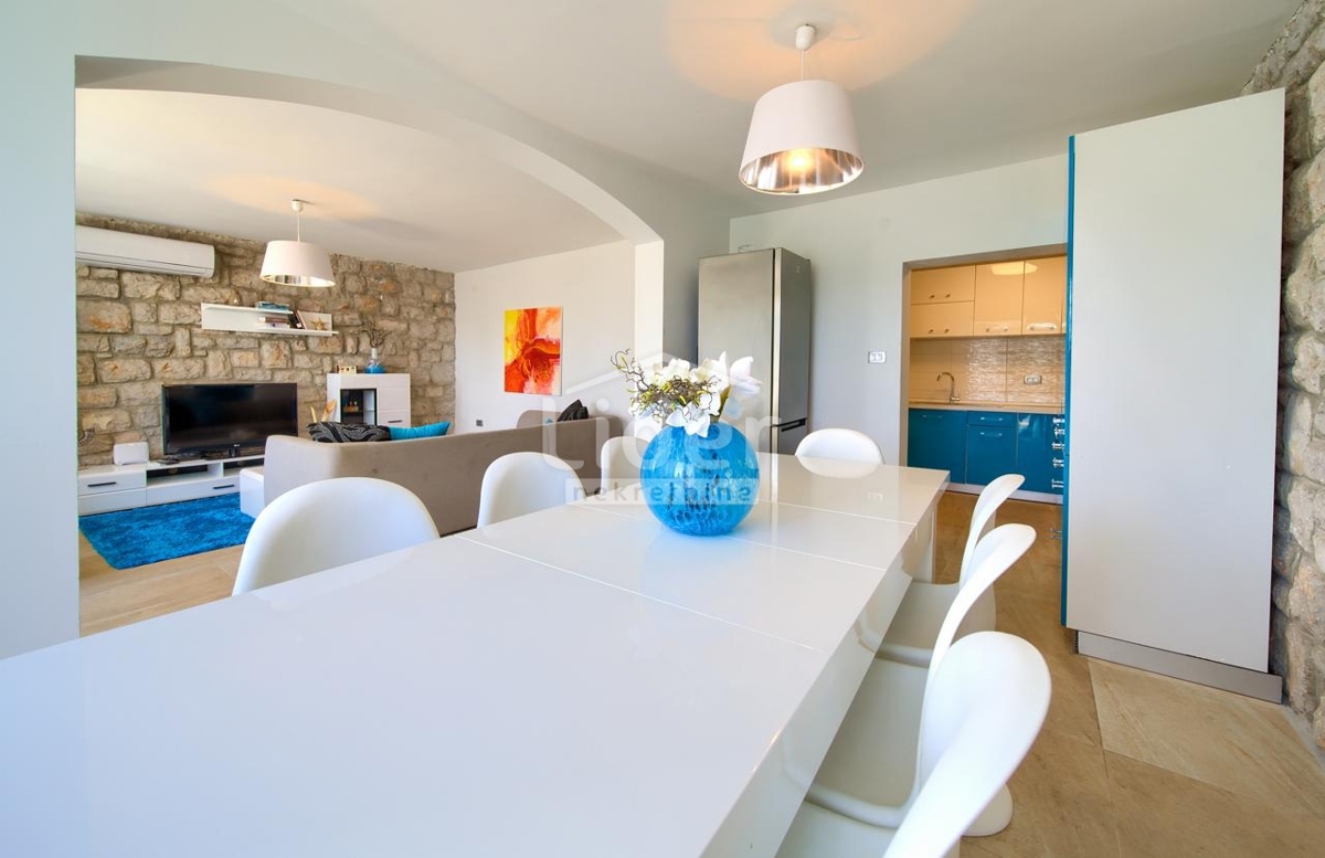 Hiša Novi Vinodolski, 192m2