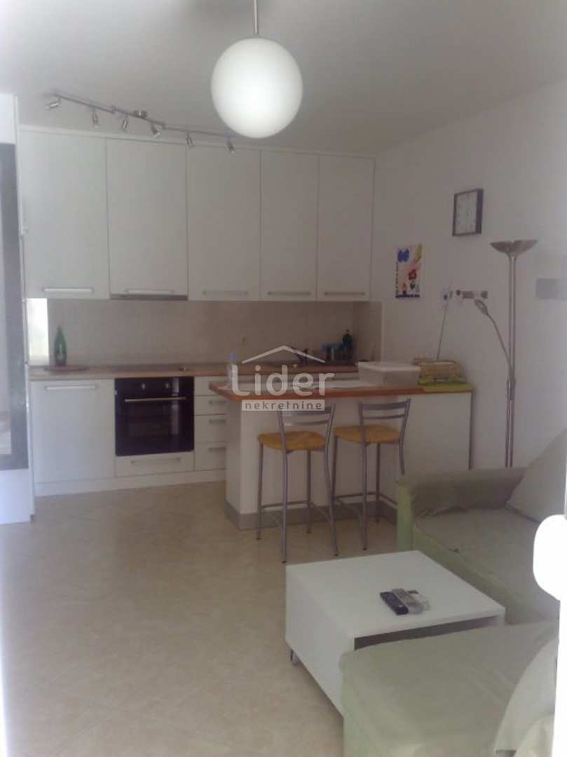 Apartma Novalja, 55m2