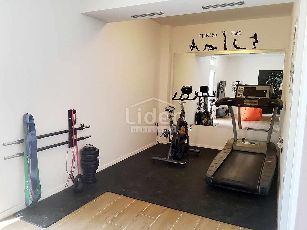 Hiša Barbat na Rabu, 300m2