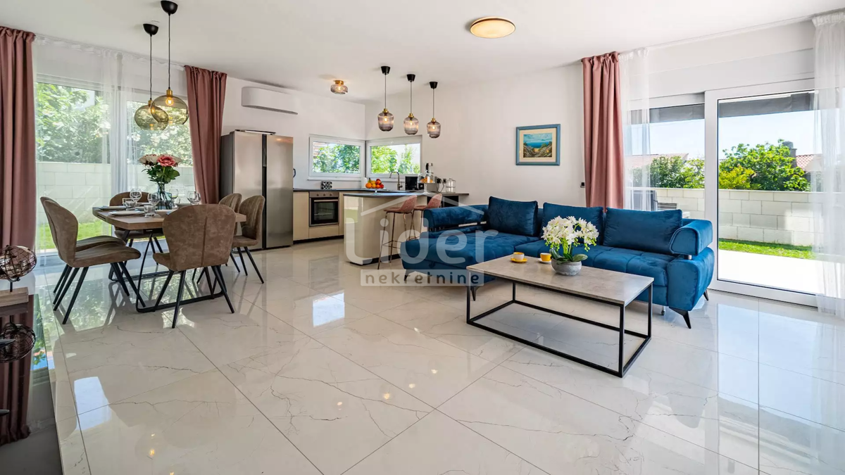 Hiša Barbat na Rabu, 300m2