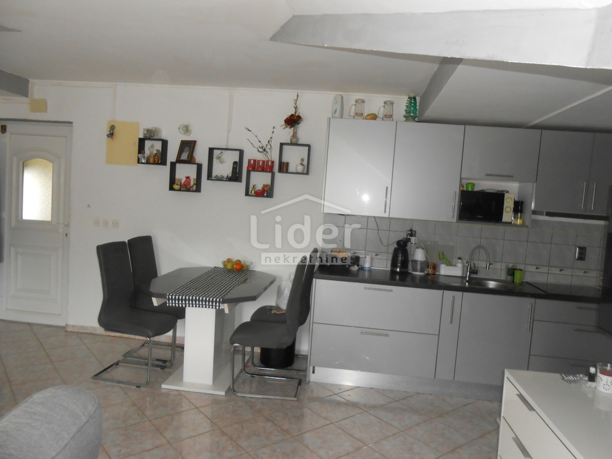 Stanovanje Žegoti, 58m2