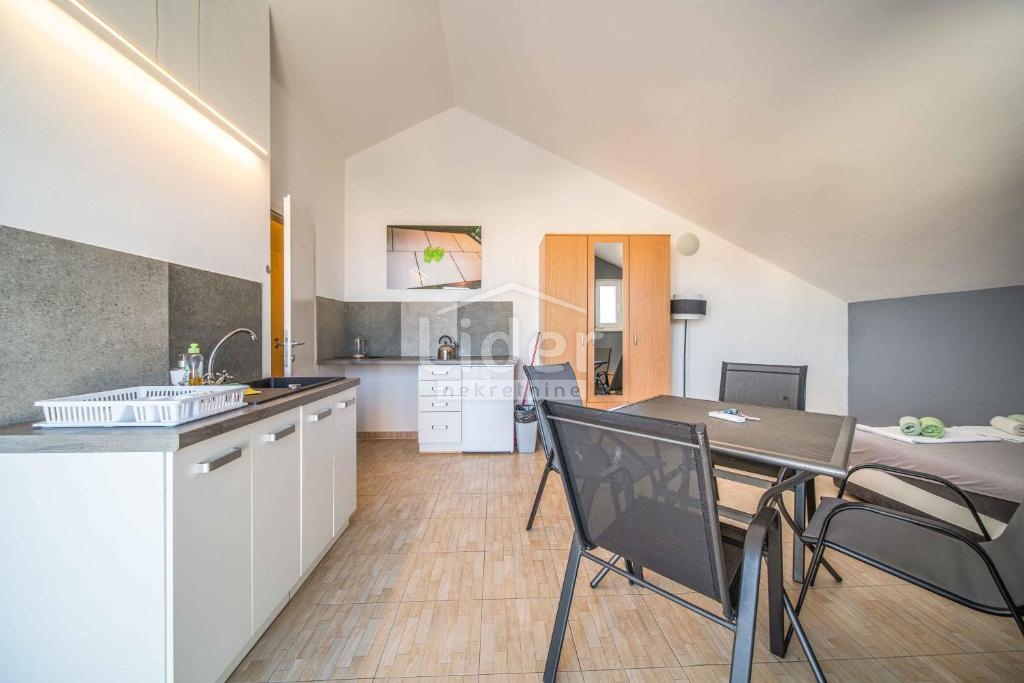 Apartma Novalja, 95m2