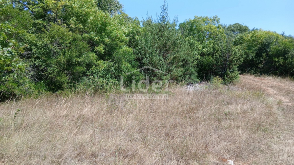 Zemljišče Rovinj, 12786m2