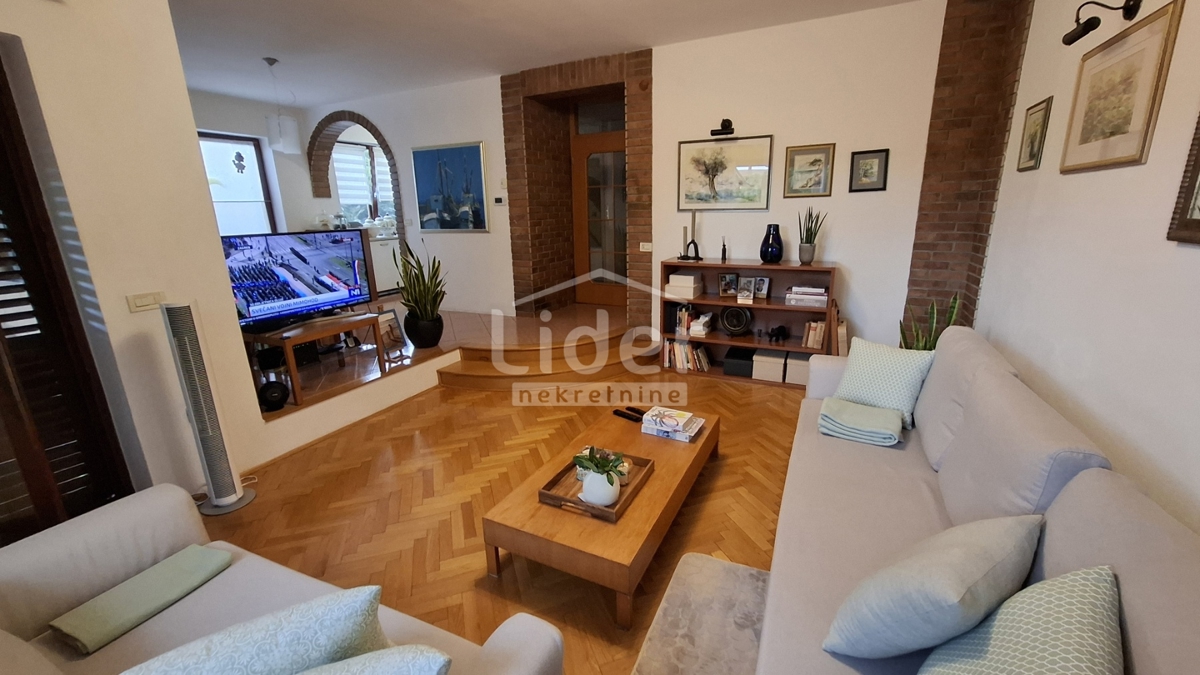 Hiša Viškovo, 196m2