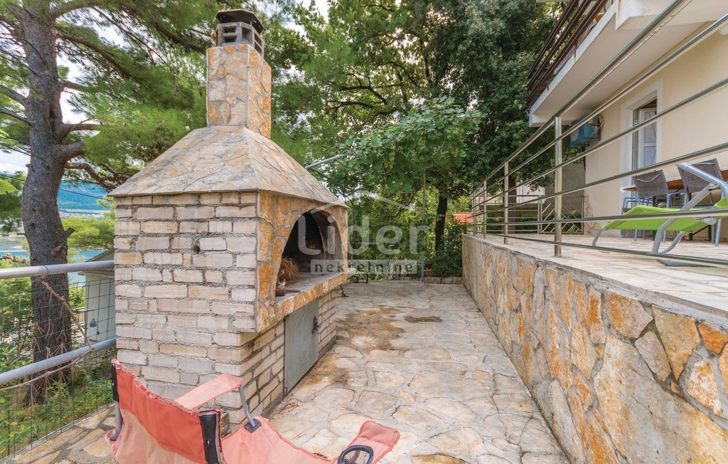 Hiša Donji Karin, 190m2