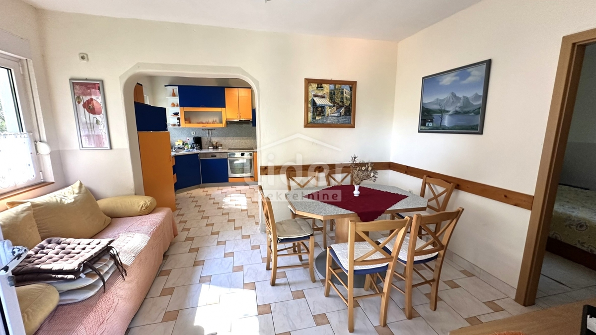 Hiša Donji Karin, 190m2